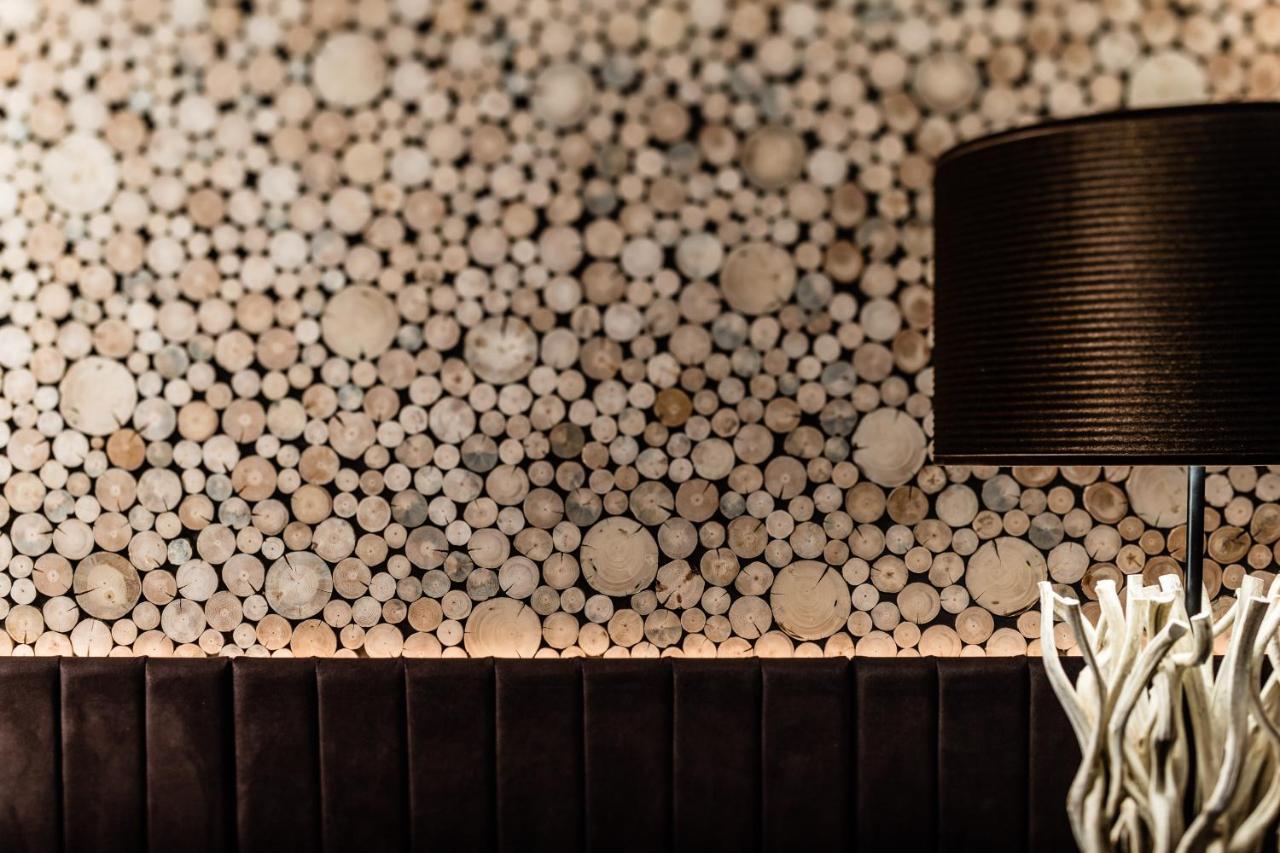 Arthotel Anterleghes - Gardenahotels เซลวาดีวัลการ์เดนา ภายนอก รูปภาพ